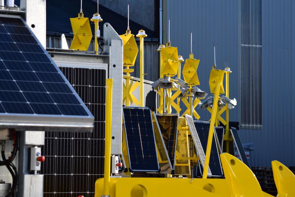 Sistemas de energia solar para bóias